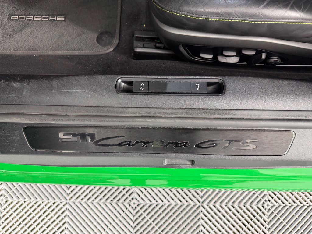 Certified 2022 Porsche 911 Carrera GTS RWD image 24