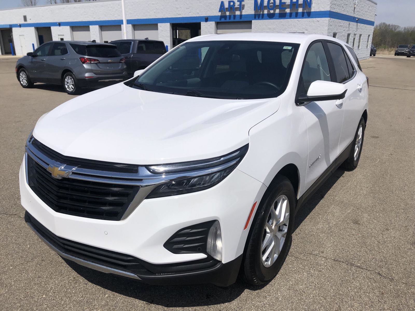 Used 2024 Chevrolet Equinox LT w/ Driver Convenience Package FWD image 14