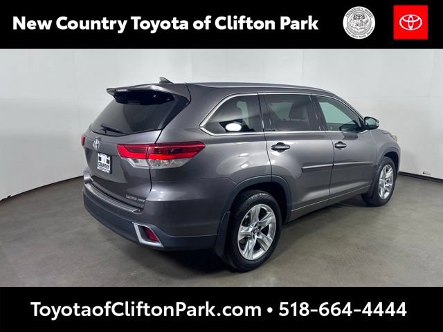 Used 2018 Toyota Highlander Limited AWD/4WD image 3