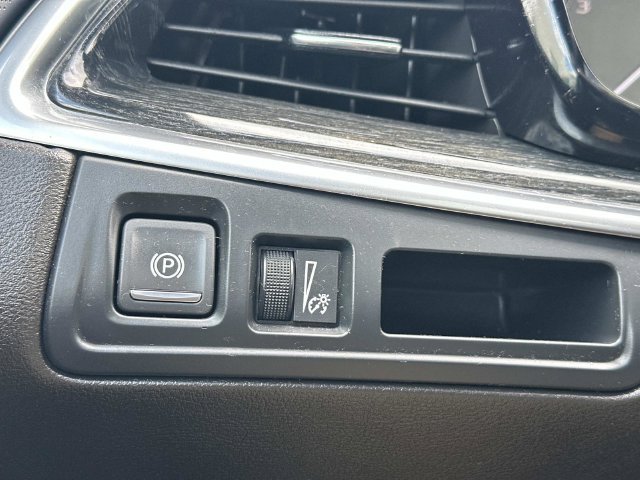 Used 2023 Cadillac XT5 Premium Luxury FWD image 29