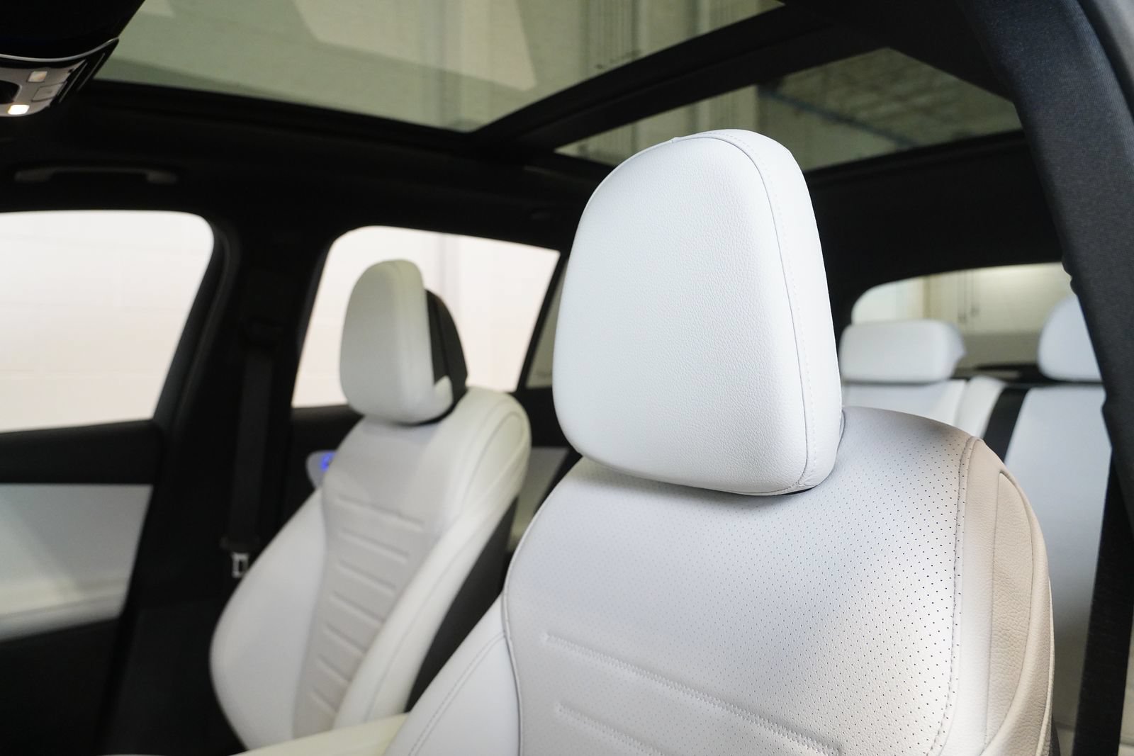 New 2026 Mercedes-Benz GLC 300 4MATIC image 15