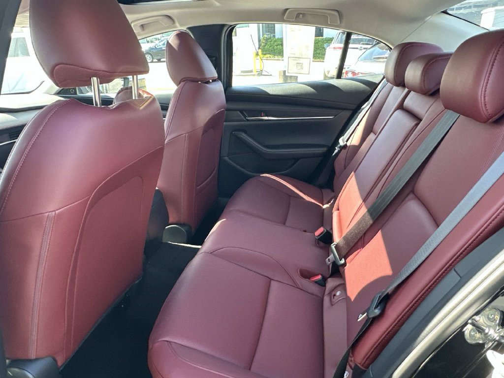 New 2026 MAZDA MAZDA3 Carbon AWD/4WD image 29