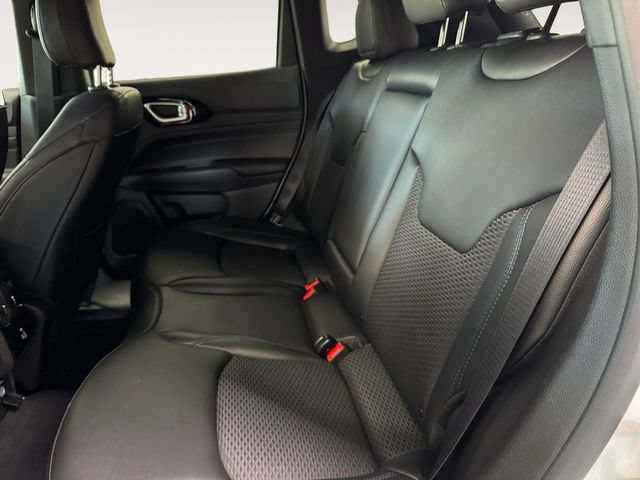 Used 2026 Jeep Compass Latitude w/ Quick Order Package 29K AWD/4WD image 22