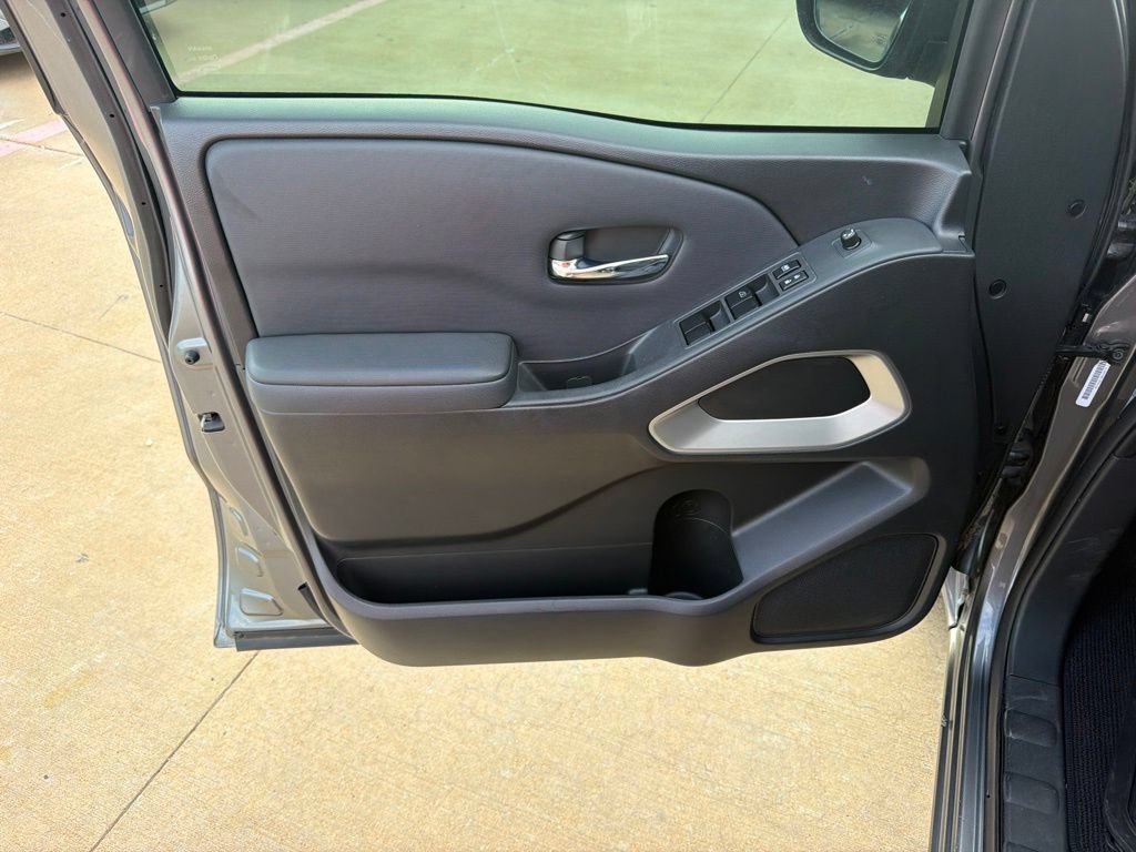 Used 2022 Nissan Frontier SV RWD image 14