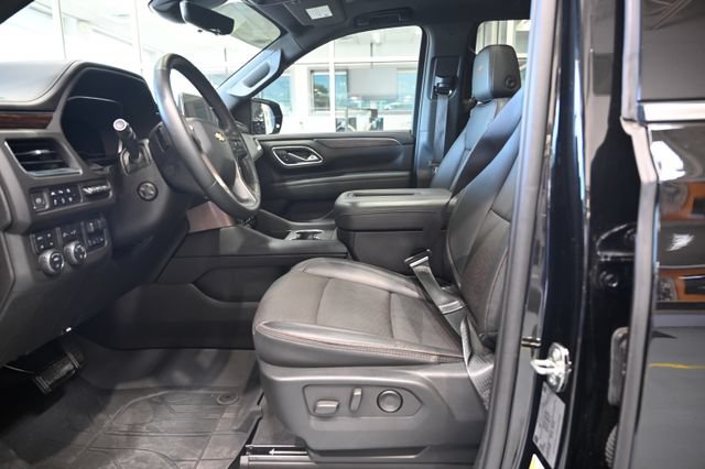 Used 2023 Chevrolet Tahoe High Country AWD/4WD image 11