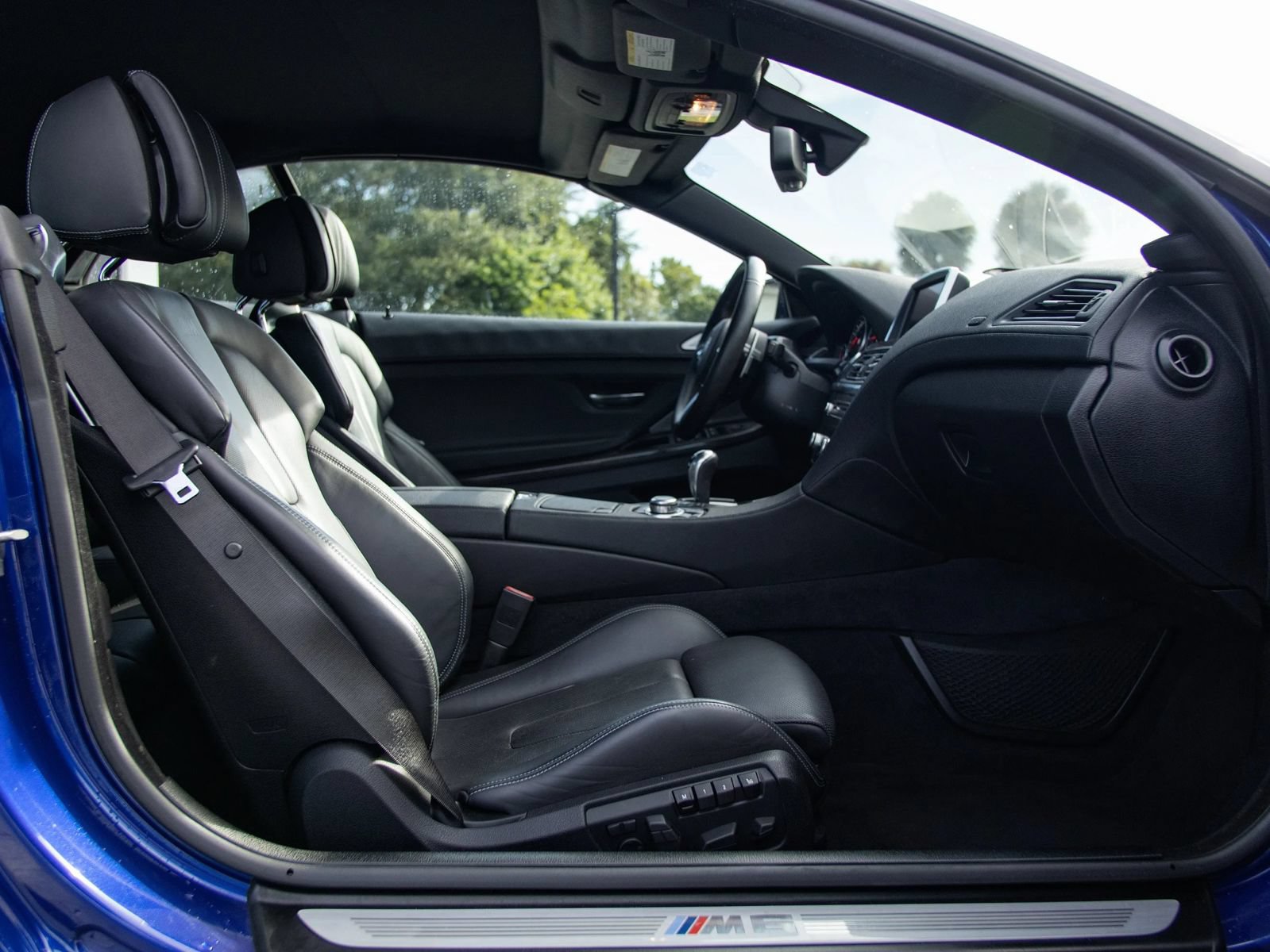 Used 2013 BMW M6 Convertible RWD image 35
