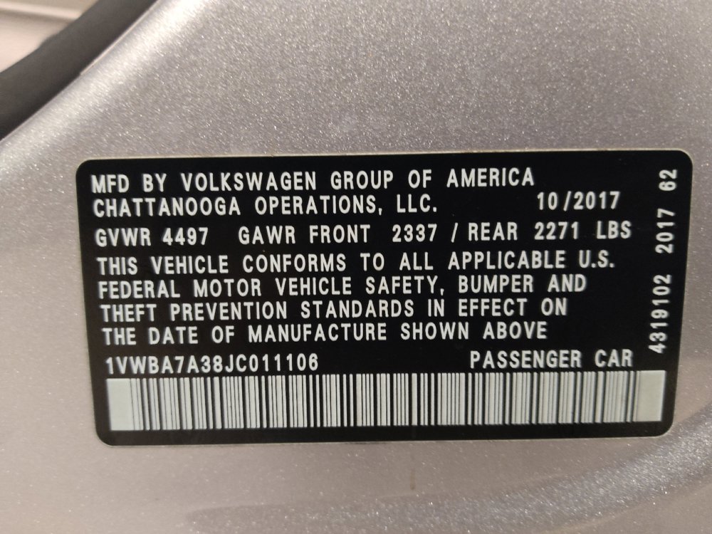 Used 2018 Volkswagen Passat 2.0T SE FWD image 33