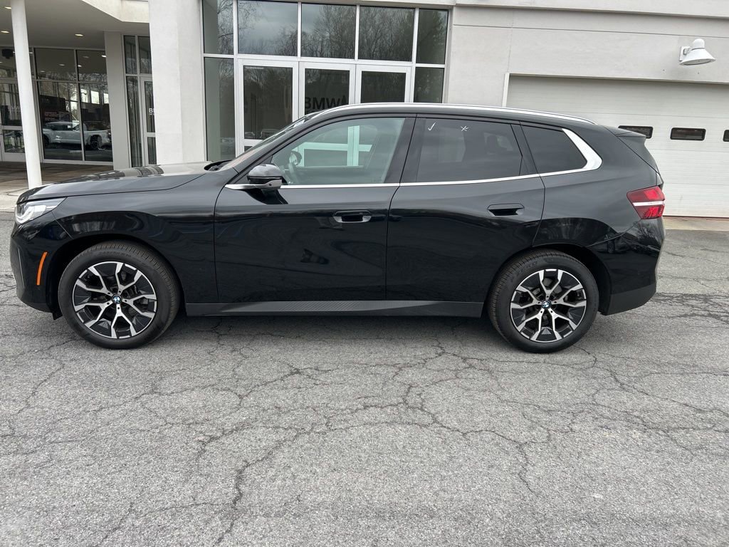 Used 2025 BMW X3 xDrive30i w/ Premium Package image 2