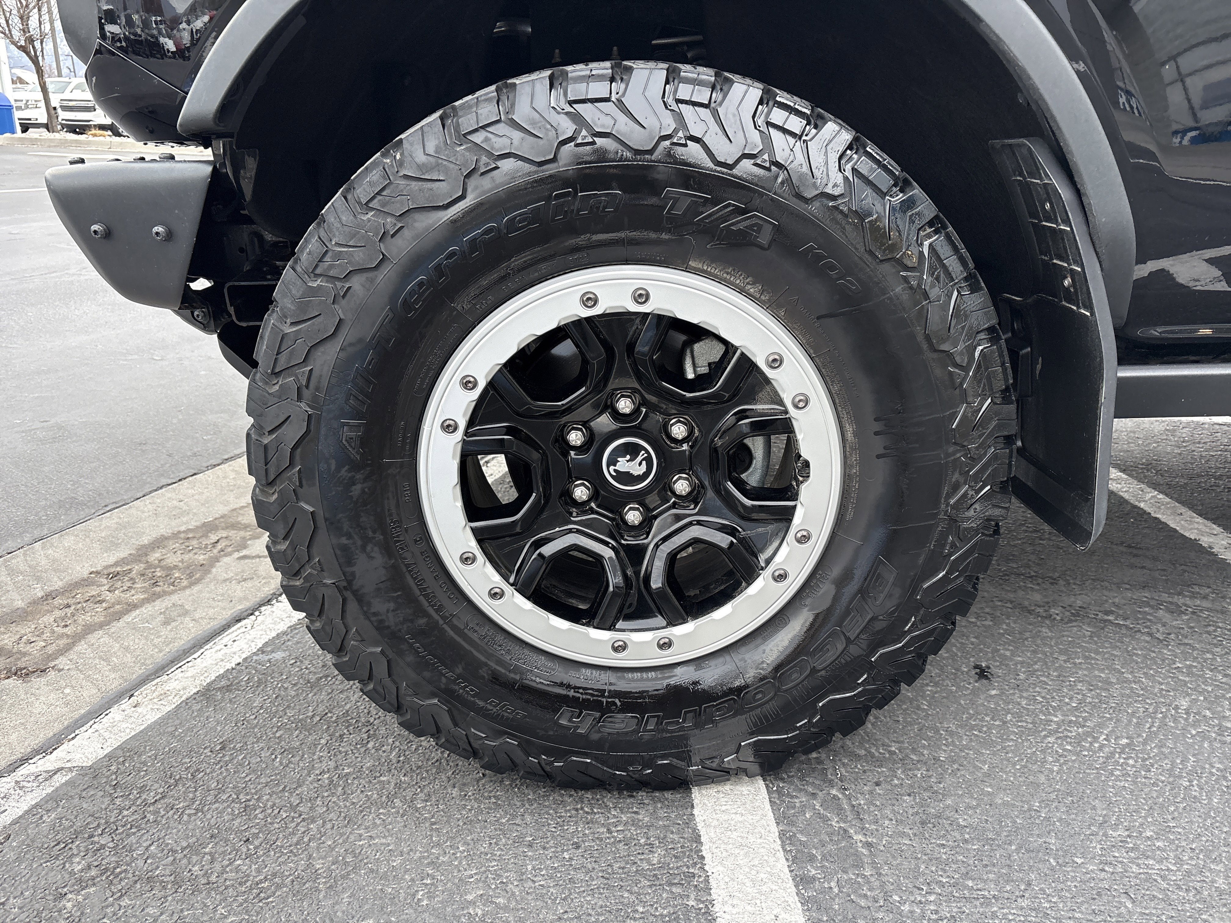 Used 2021 Ford Bronco Black Diamond w/ Sasquatch Package image 11