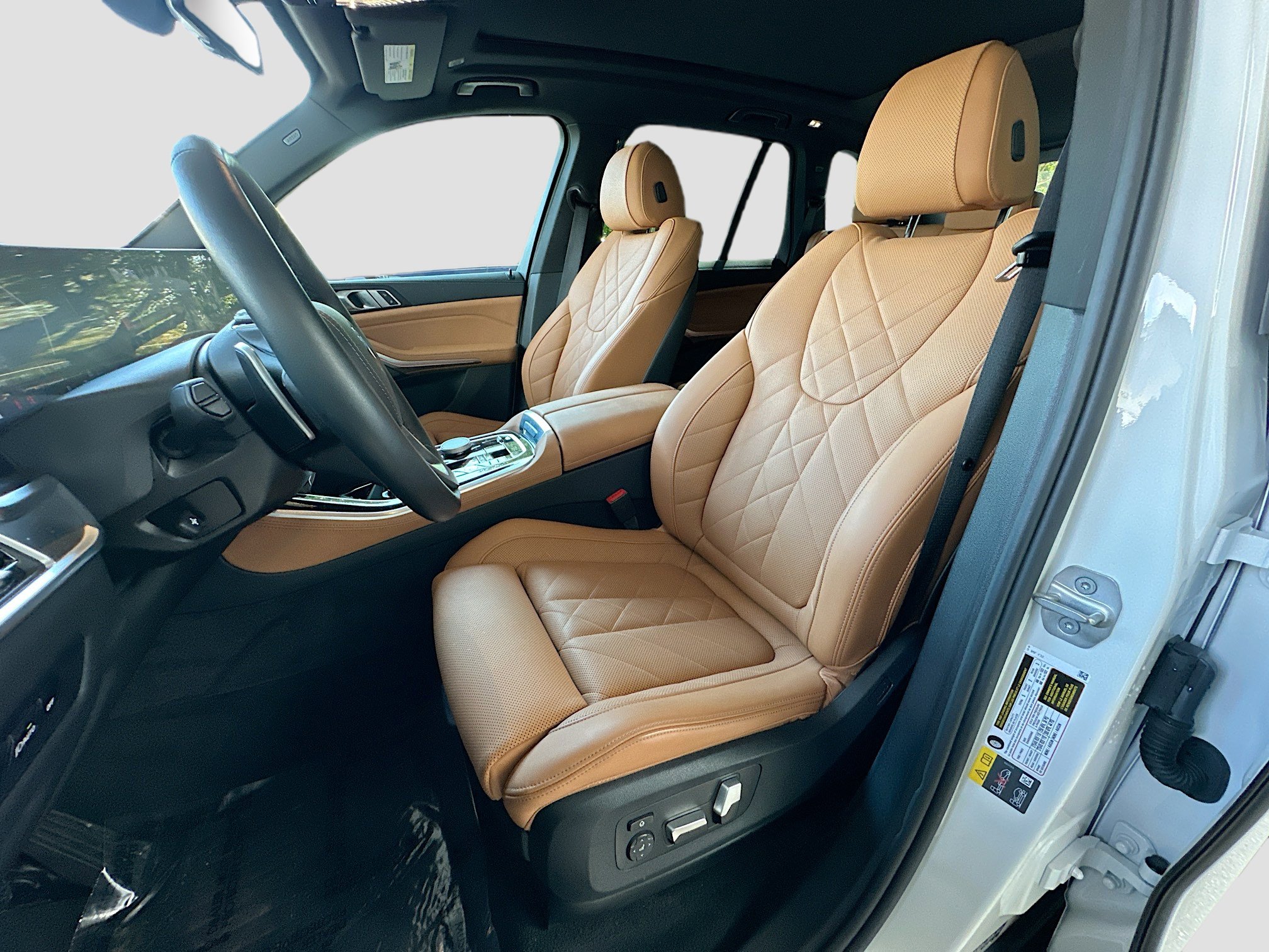 Certified 2025 BMW X5 xDrive50e image 22