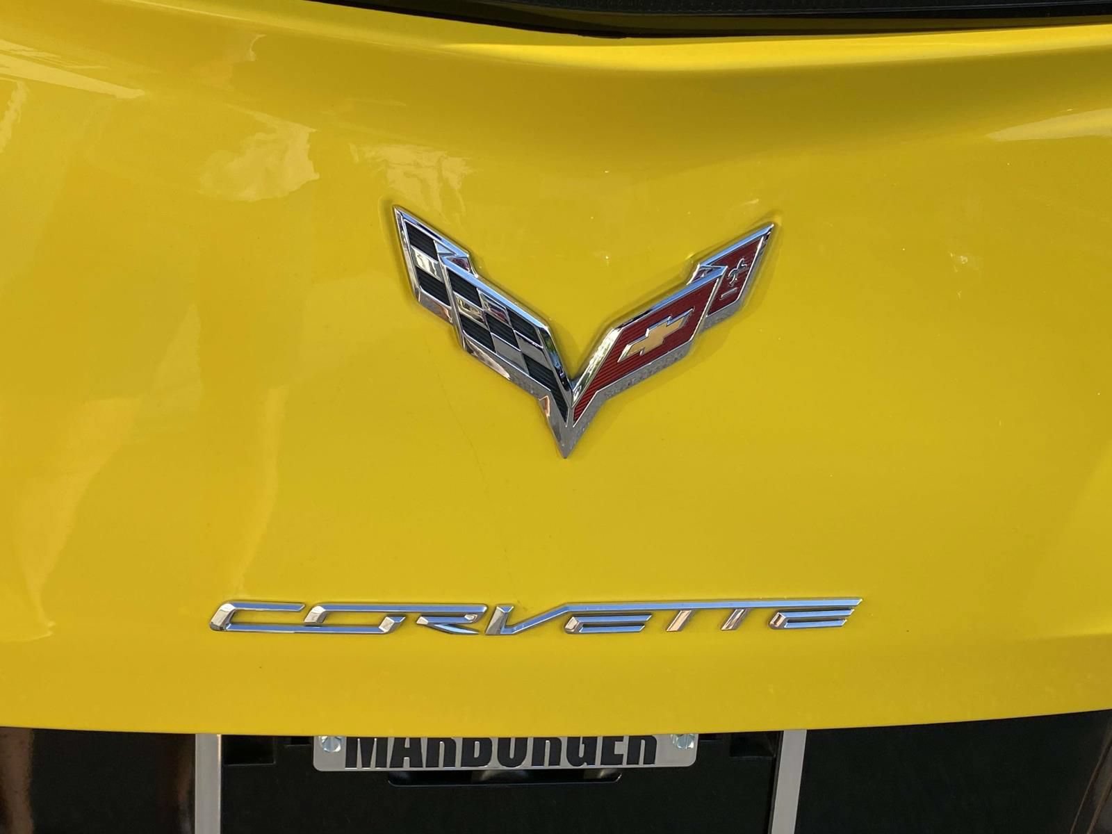 Used 2019 Chevrolet Corvette Stingray Convertible w/ 3LT Preferred Equipment Group RWD image 19