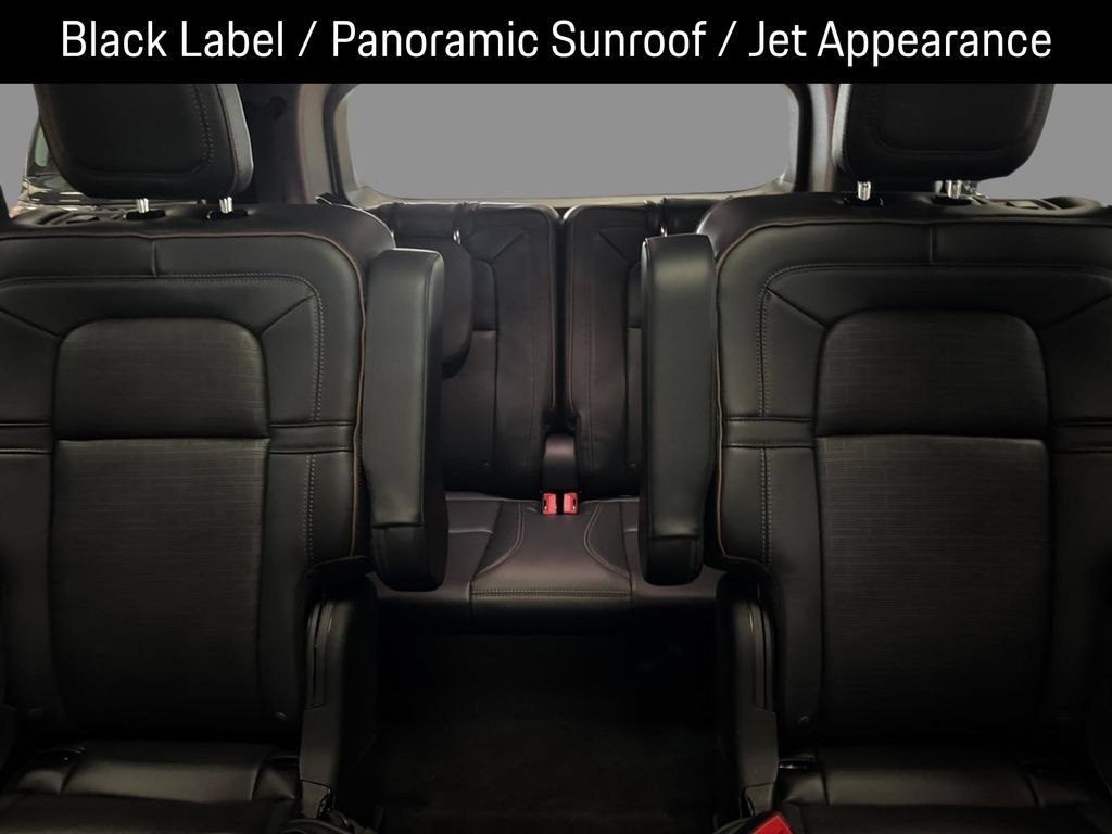 Certified 2025 Lincoln Aviator Black Label w/ Jet Appearance Package AWD/4WD image 15