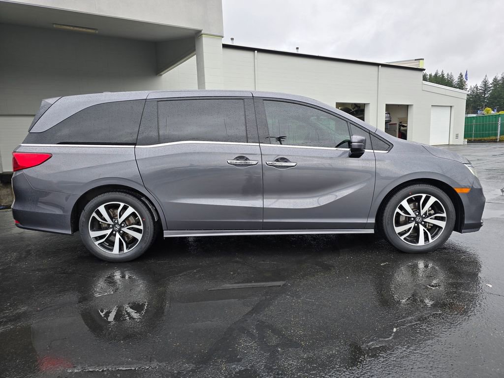 Used 2020 Honda Odyssey Elite image 3