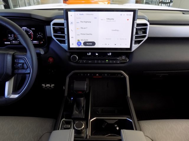 Used 2025 Toyota Tundra Limited image 13