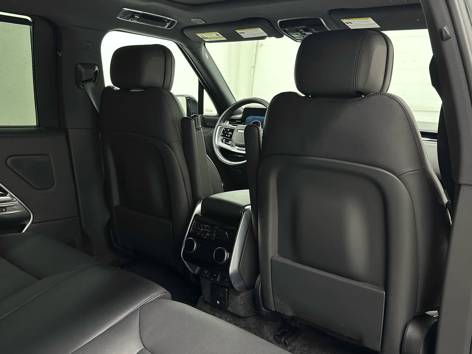 Used 2025 Land Rover Range Rover Long Wheelbase SE image 20