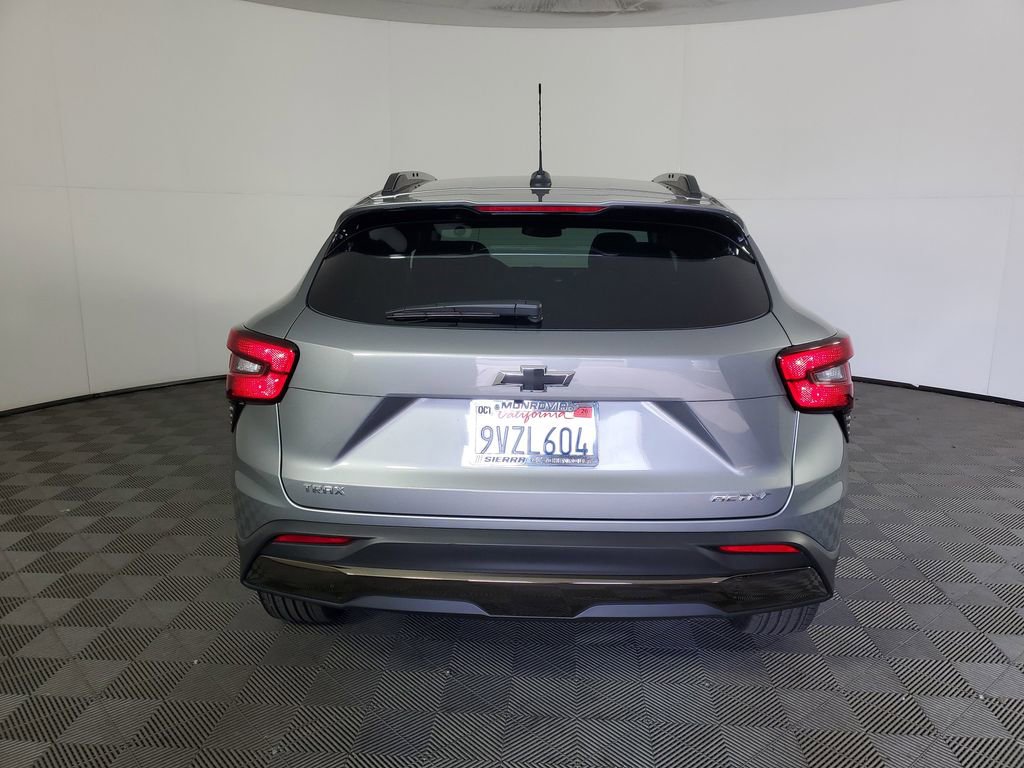 Used 2026 Chevrolet Trax ACTIV FWD image 5