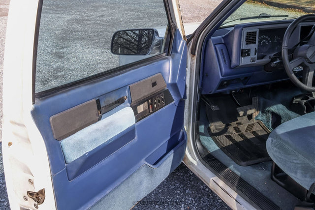 Used 1989 Chevrolet Silverado 1500 2WD Regular Cab image 22