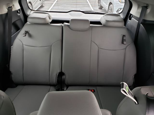 New 2026 Toyota Sienna XLE FWD image 13
