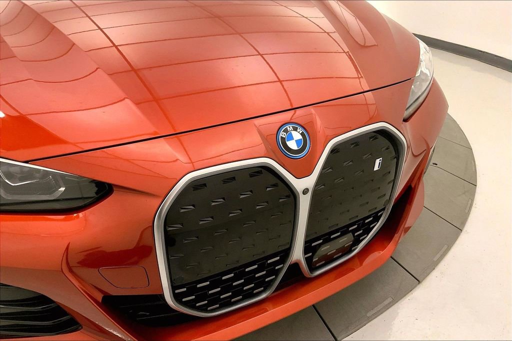 Certified 2023 BMW i4 eDrive40 w/ M Sport Package RWD image 29
