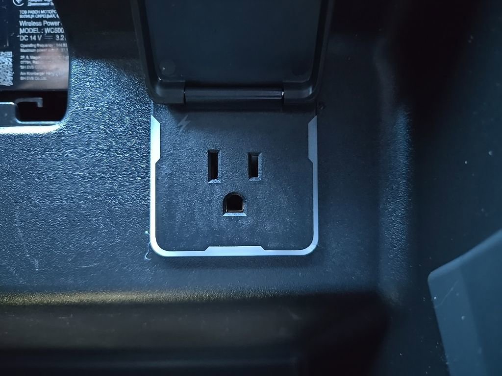 Used 2024 GMC Sierra 2500 Denali Ultimate image 41