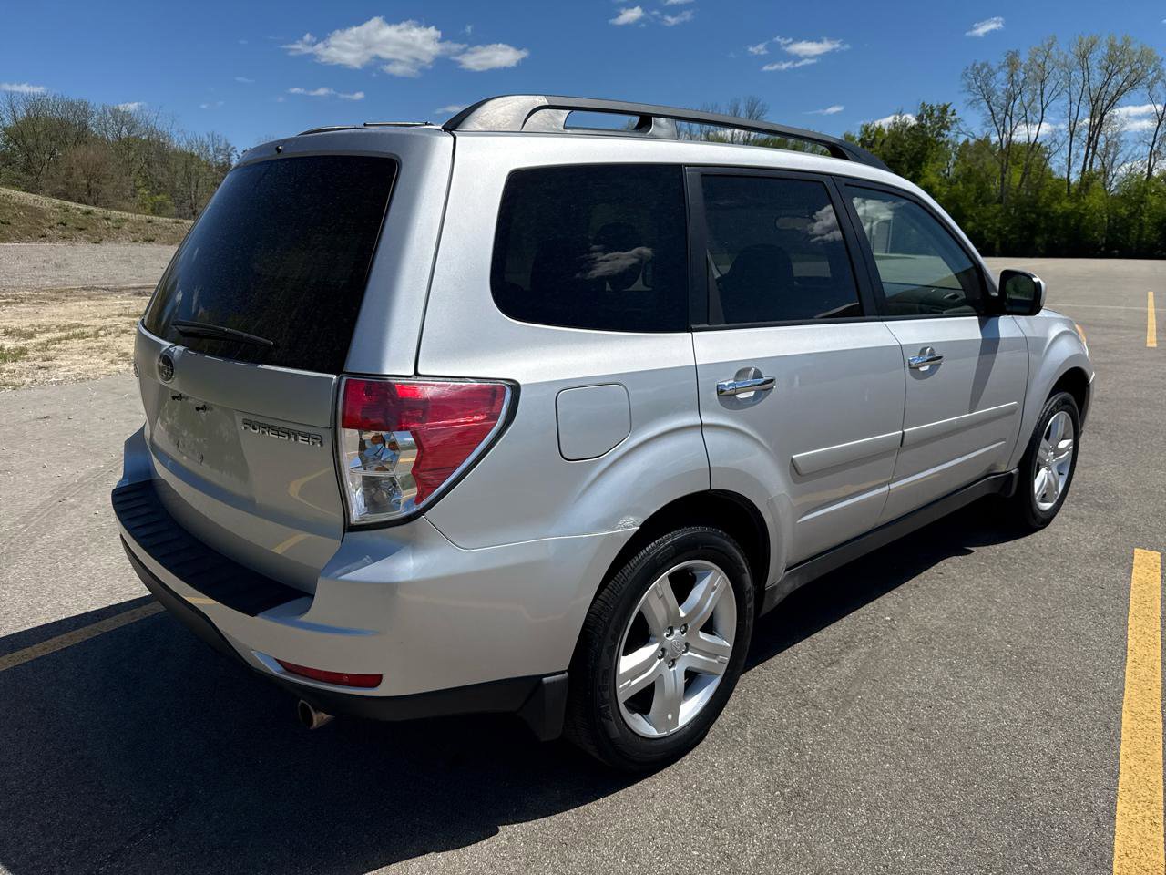Used 2009 Subaru Forester 2.5X Limited AWD/4WD image 5
