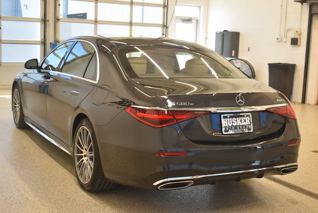 Used 2025 Mercedes-Benz S 580e 4MATIC Sedan image 10