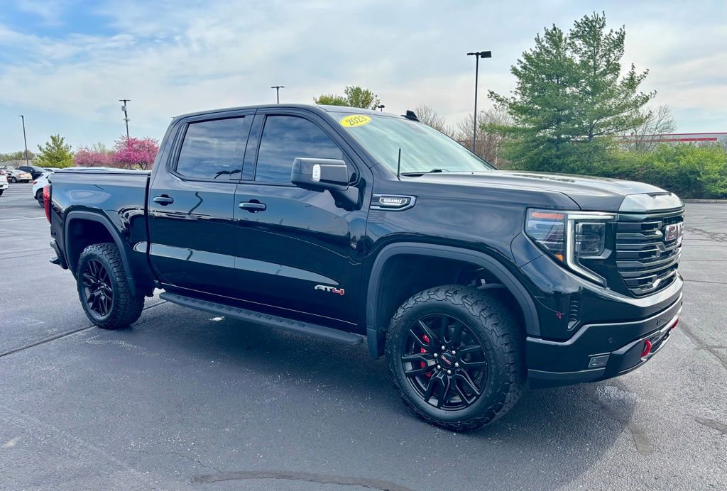 Used 2023 GMC Sierra 1500 AT4 w/ Technology Package image 9