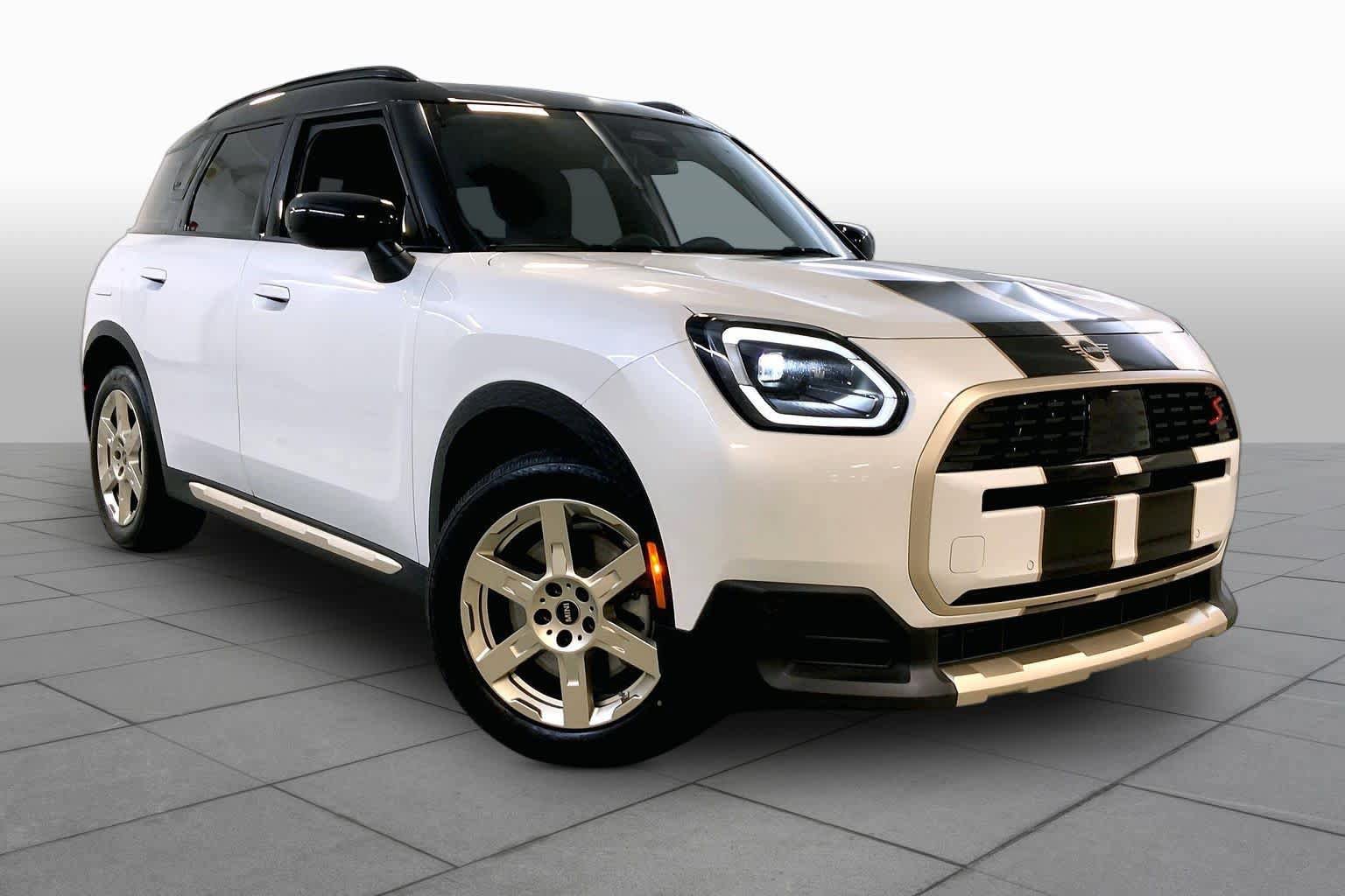 Certified 2025 MINI Cooper Countryman S AWD/4WD image 2