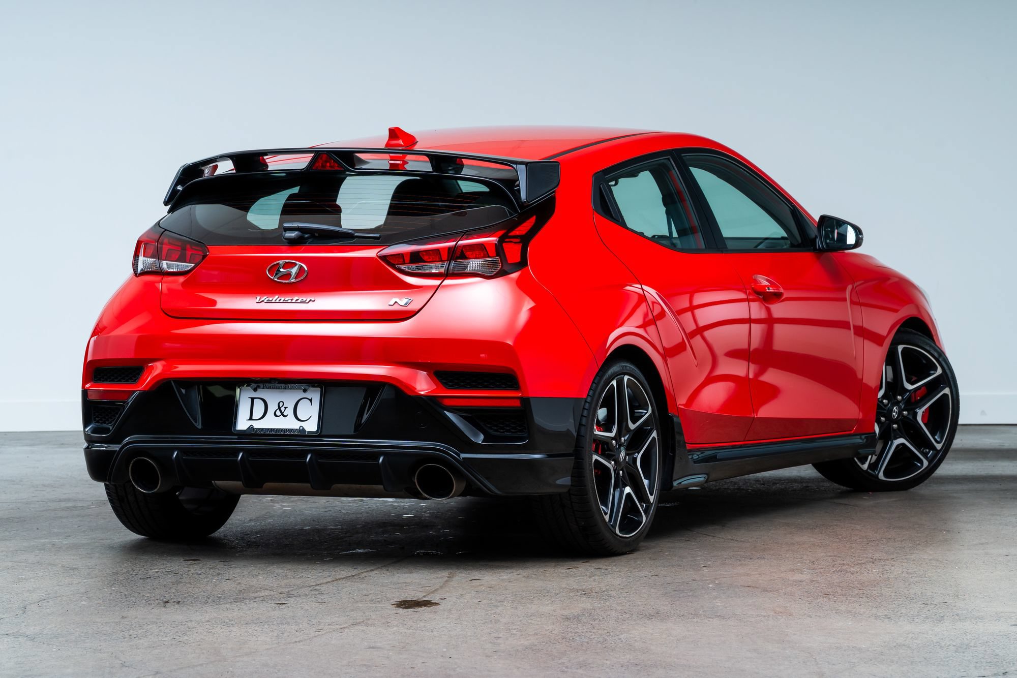 Used 2022 Hyundai Veloster N FWD image 6