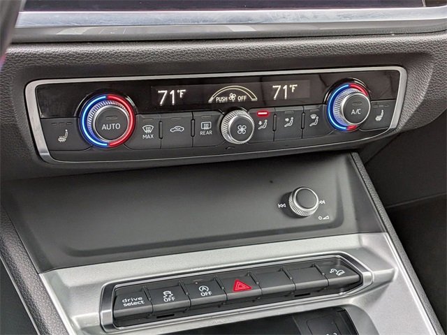 Used 2021 Audi Q3 2.0T Premium image 21