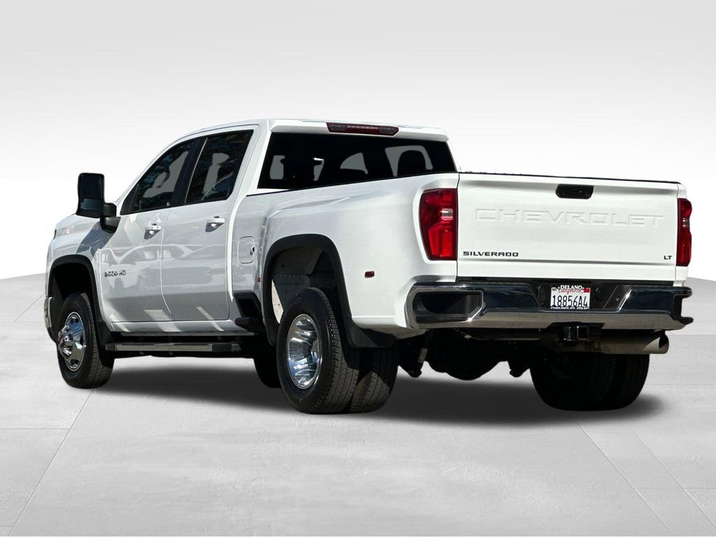 Used 2024 Chevrolet Silverado 3500 LT w/ Convenience Package image 3