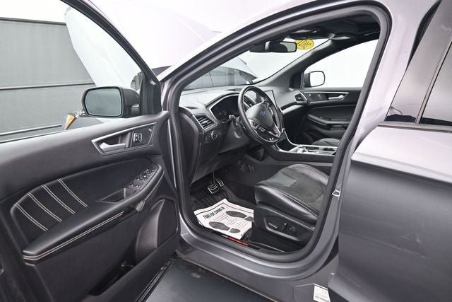 Used 2021 Ford Edge ST w/ Equipment Group 401A AWD/4WD image 18