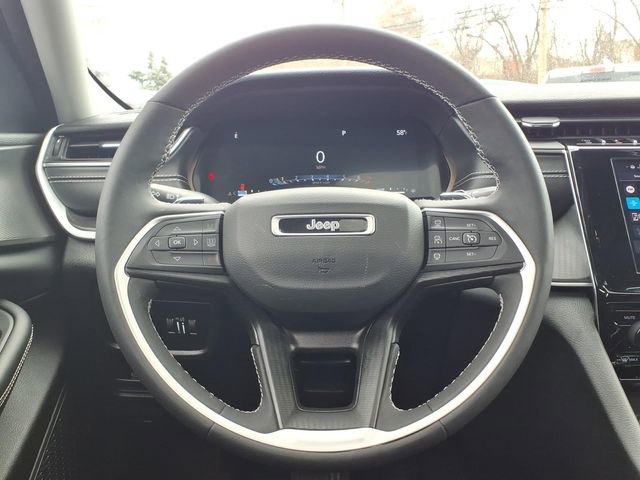 Certified 2023 Jeep Grand Cherokee Laredo w/ Luxury Tech Group I AWD/4WD image 24