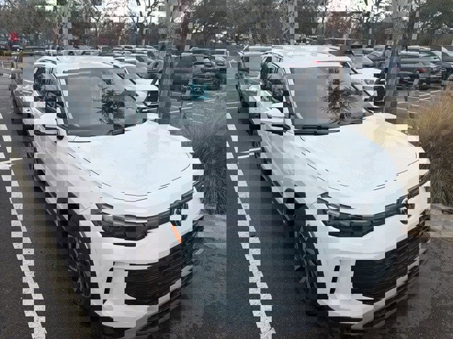 Used 2025 Volkswagen Tiguan S image 2