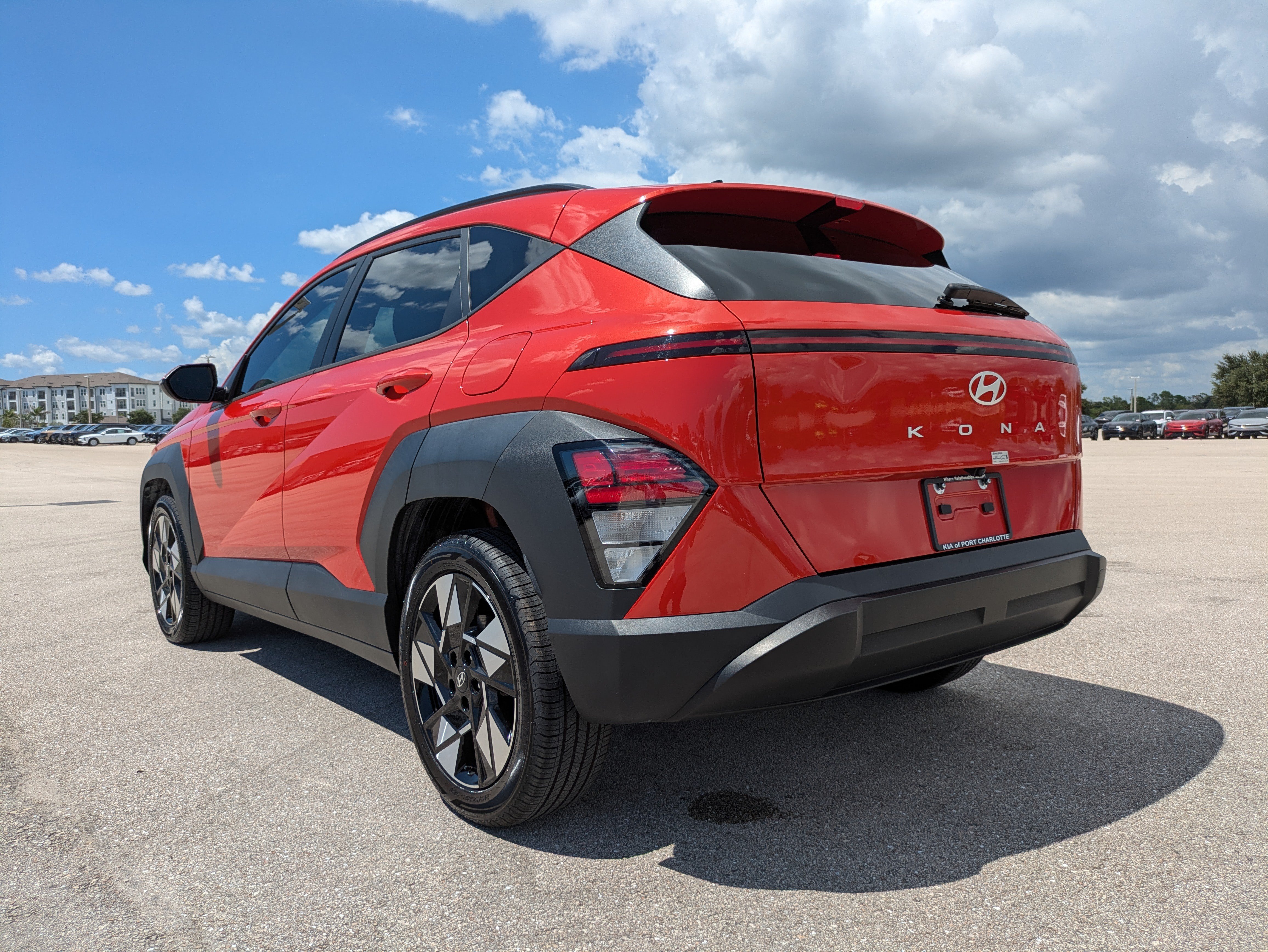 Used 2024 Hyundai Kona SEL w/ Convenience Package FWD image 6