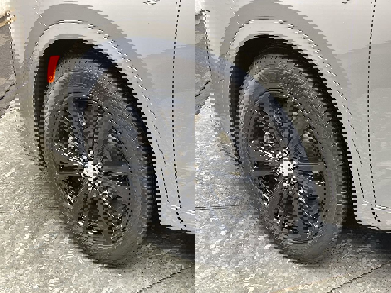 Certified 2025 Cadillac XT6 Premium Luxury AWD/4WD image 39