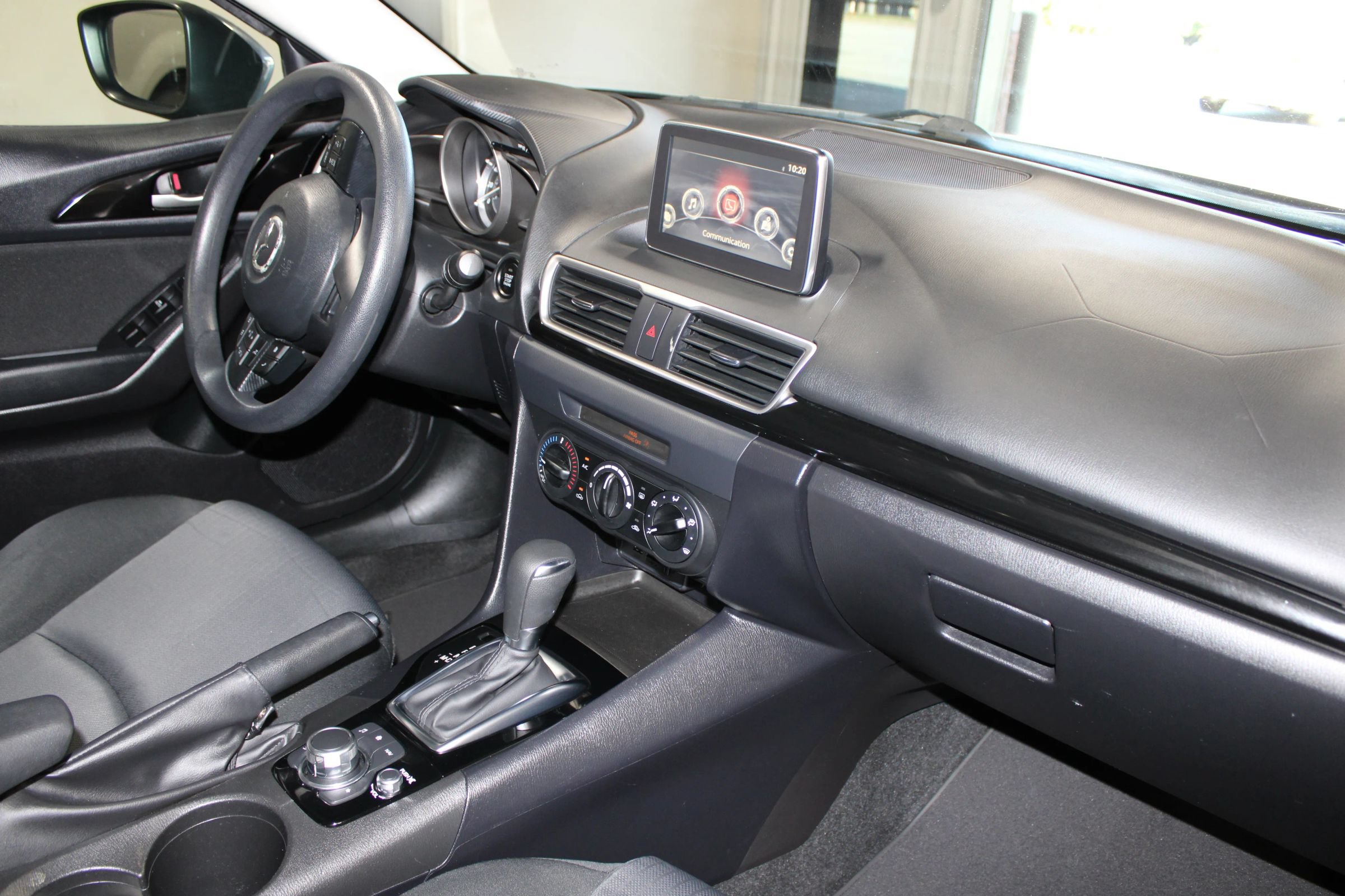 Used 2015 MAZDA MAZDA3 i Sport FWD image 27