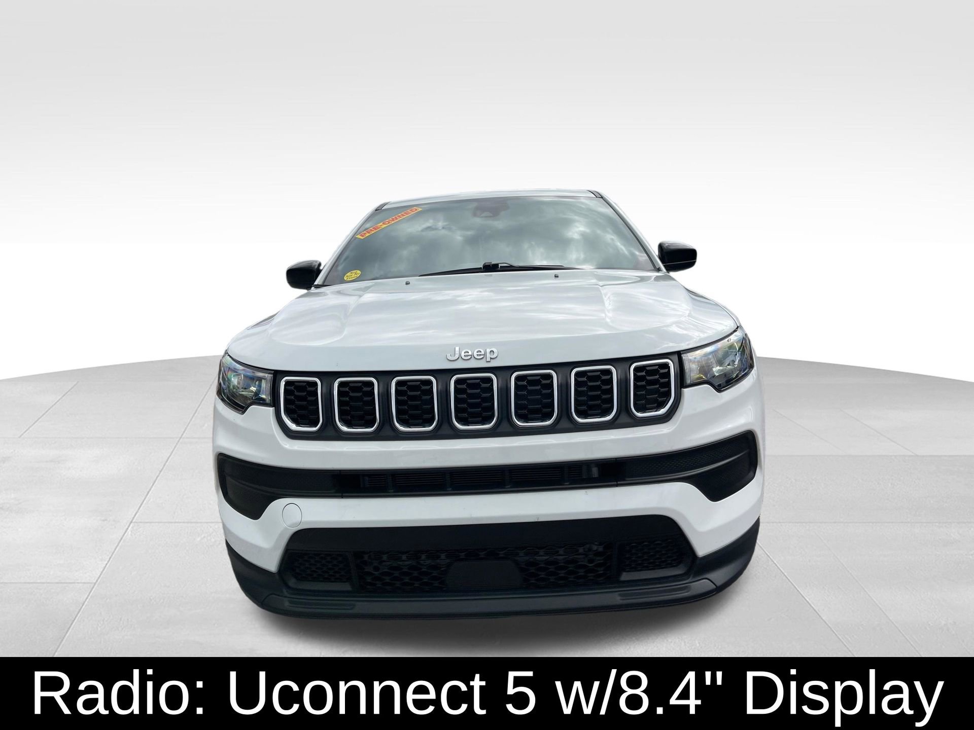 Used 2025 Jeep Compass Sport AWD/4WD image 2