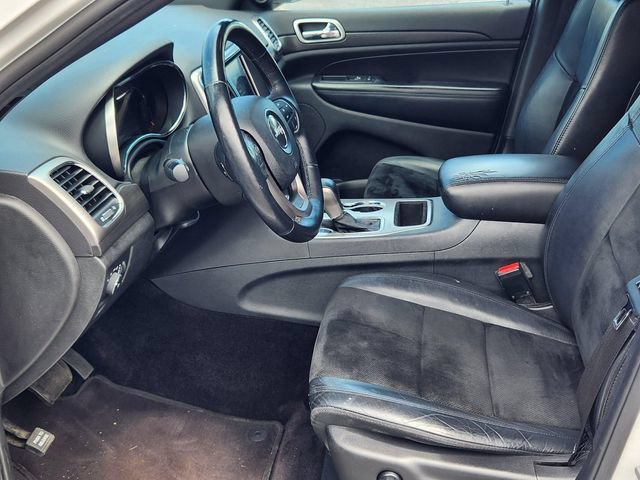 Used 2018 Jeep Grand Cherokee Altitude AWD/4WD image 9