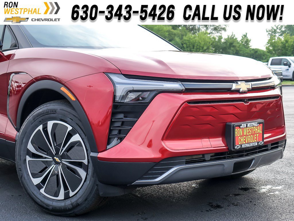 New 2025 Chevrolet Blazer EV LT AWD/4WD image 2