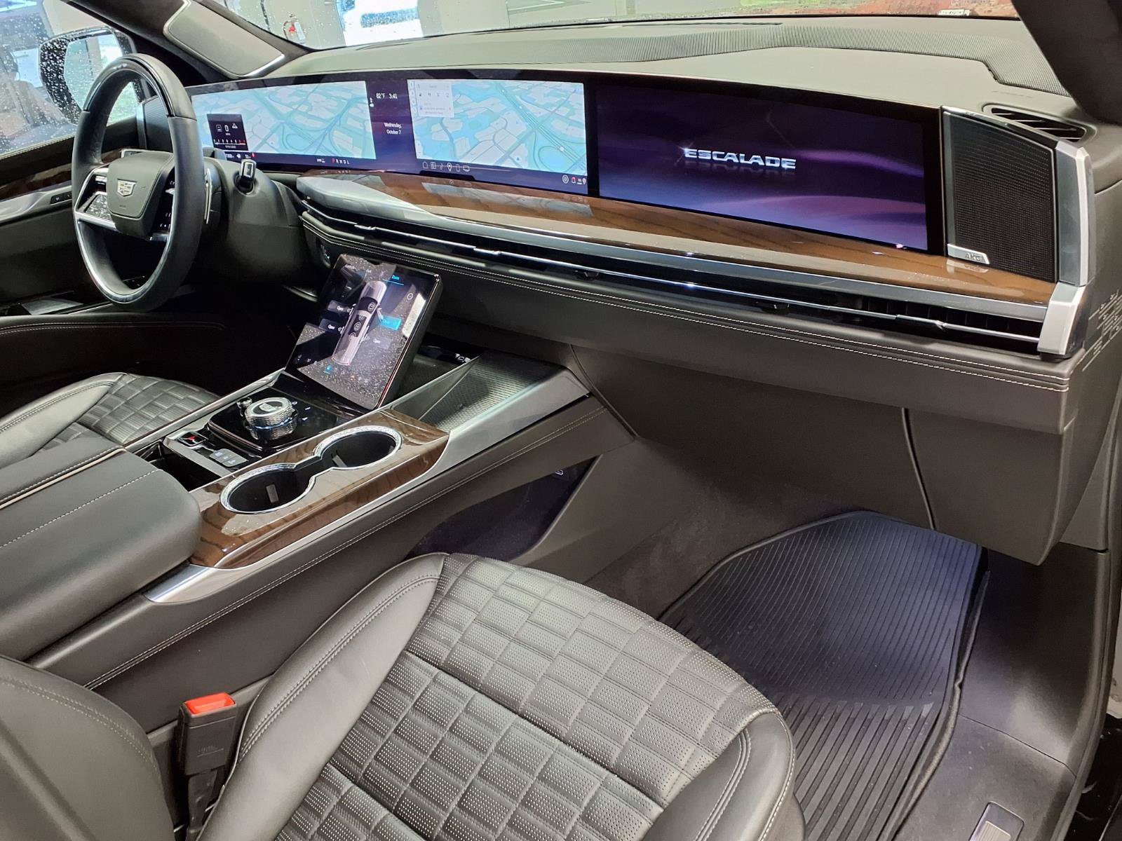 Certified 2026 Cadillac Escalade Platinum Sport w/ LPO, ONYX Package AWD/4WD image 9