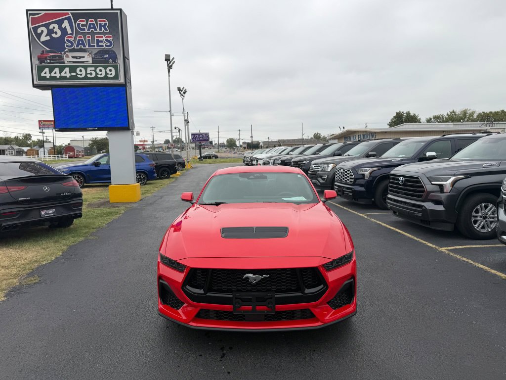 Used 2025 Ford Mustang GT Premium RWD image 8