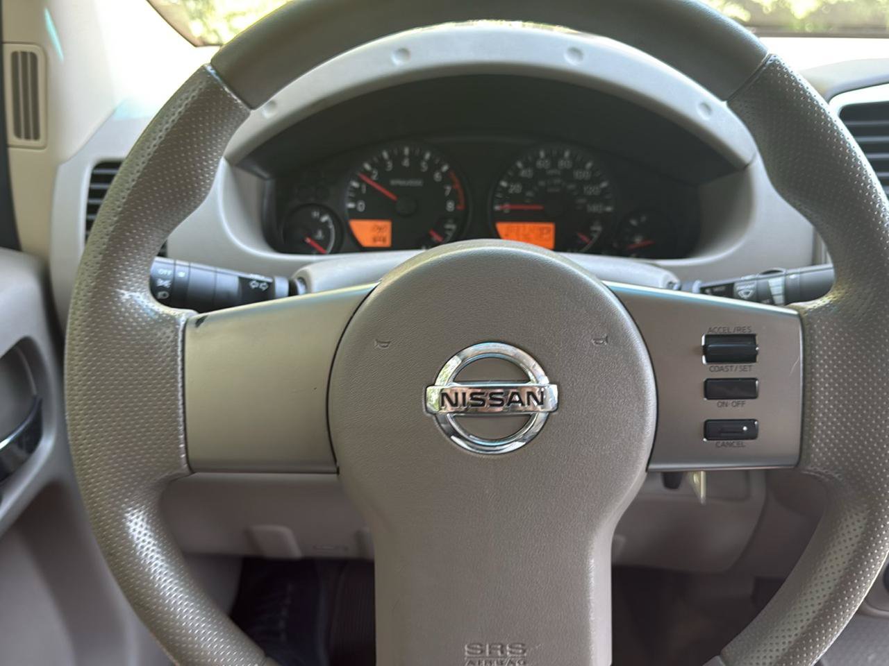Used 2012 Nissan Frontier SV AWD/4WD image 18