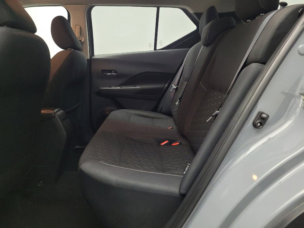 Used 2021 Nissan Kicks SV image 18