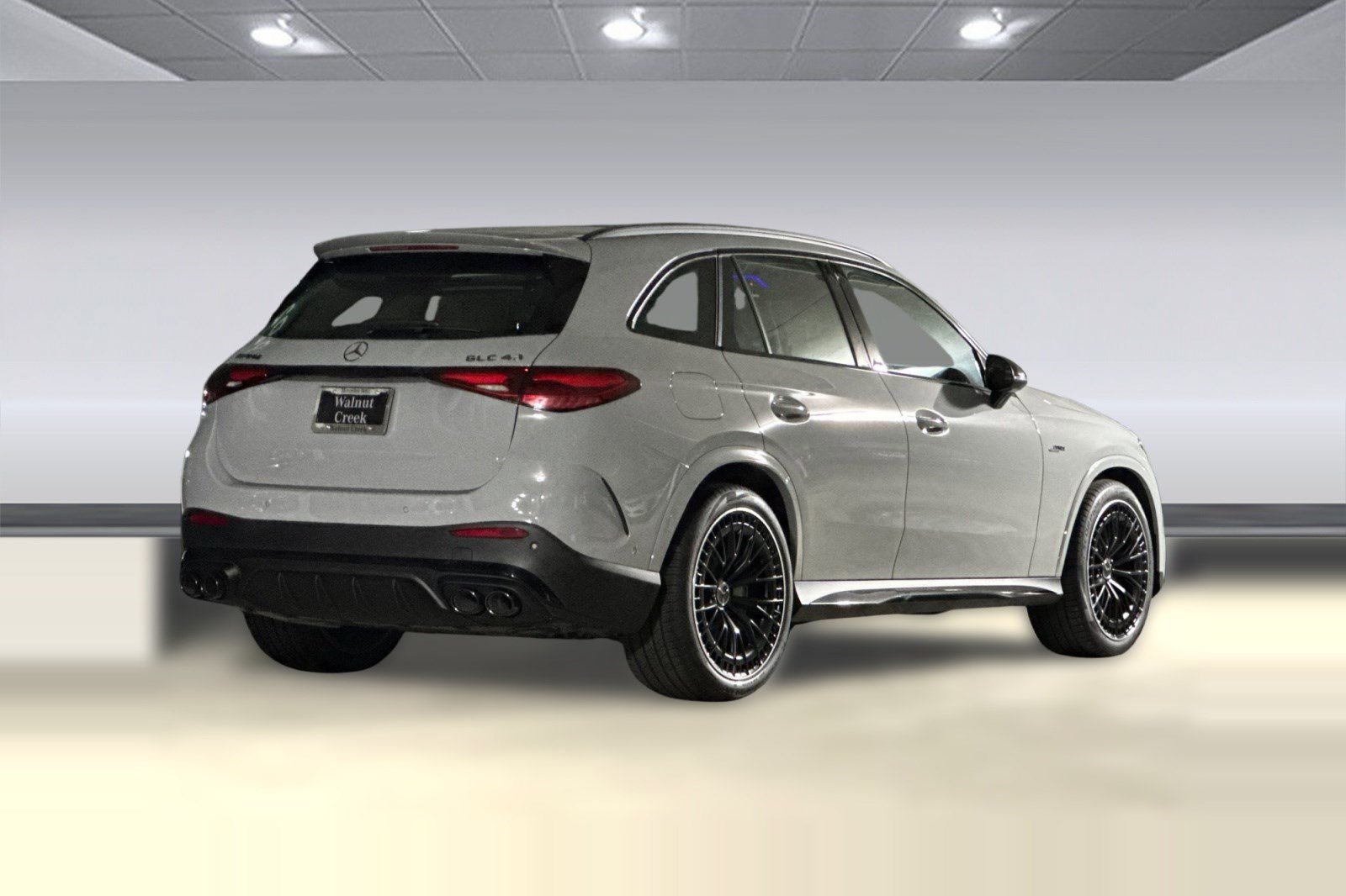 Used 2026 Mercedes-Benz GLC 43 AMG 4MATIC image 9