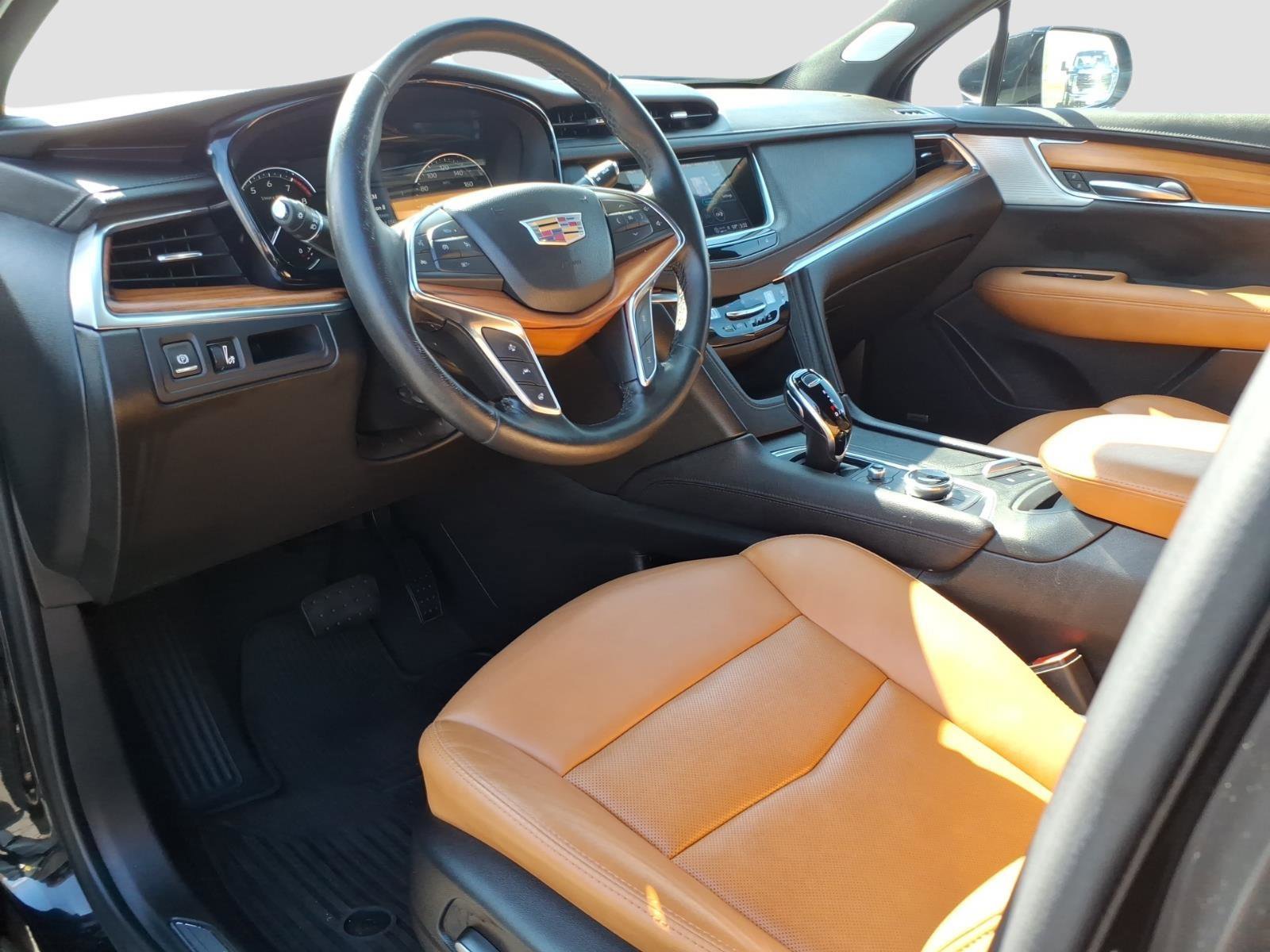 Certified 2022 Cadillac XT5 Premium Luxury AWD/4WD image 12
