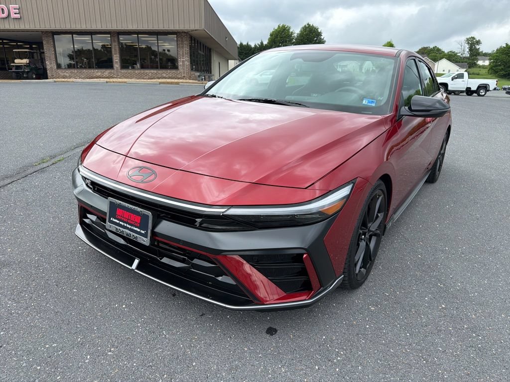 Used 2025 Hyundai Elantra N FWD image 1