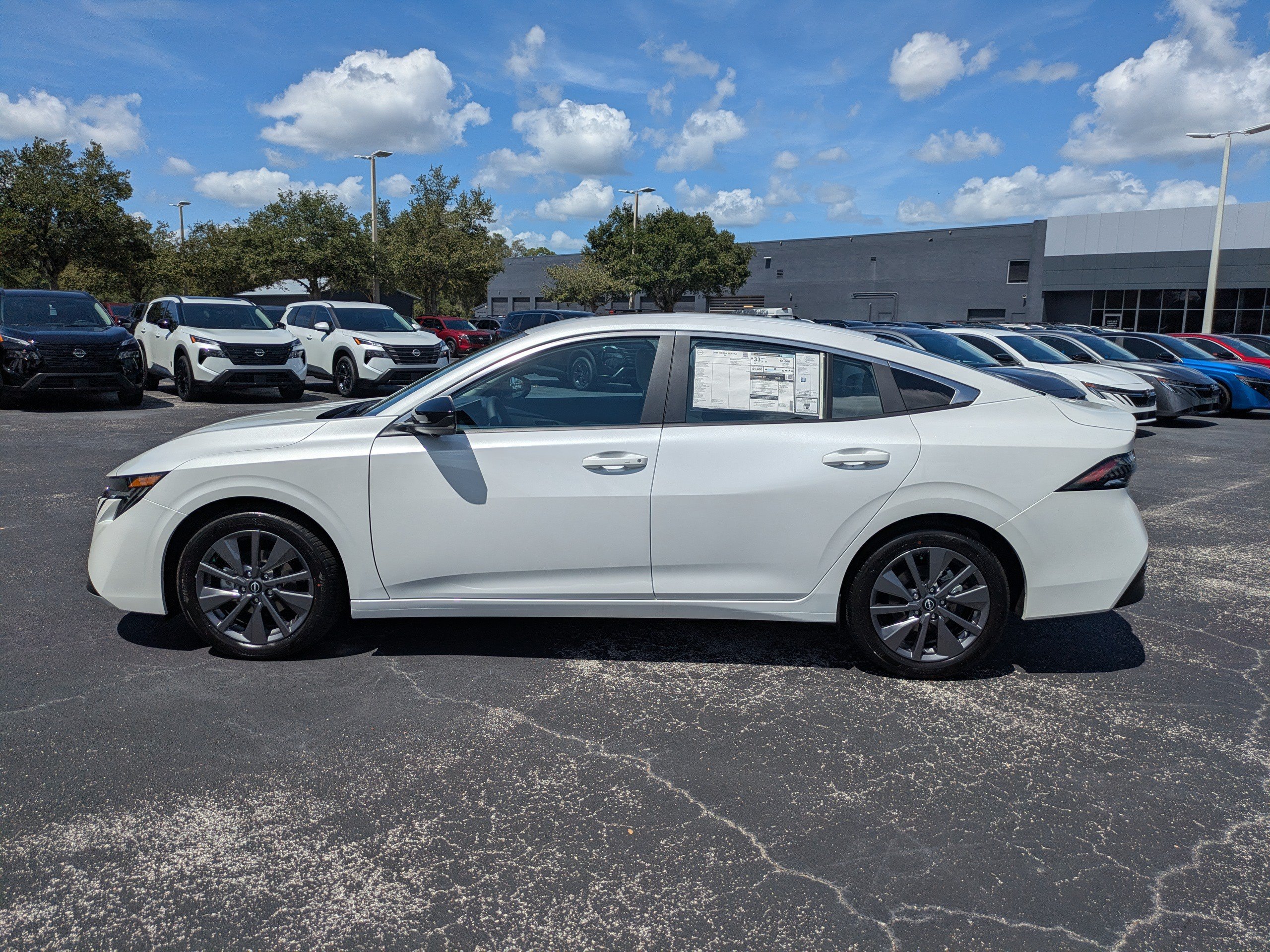 New 2027 Nissan Sentra SL FWD image 7