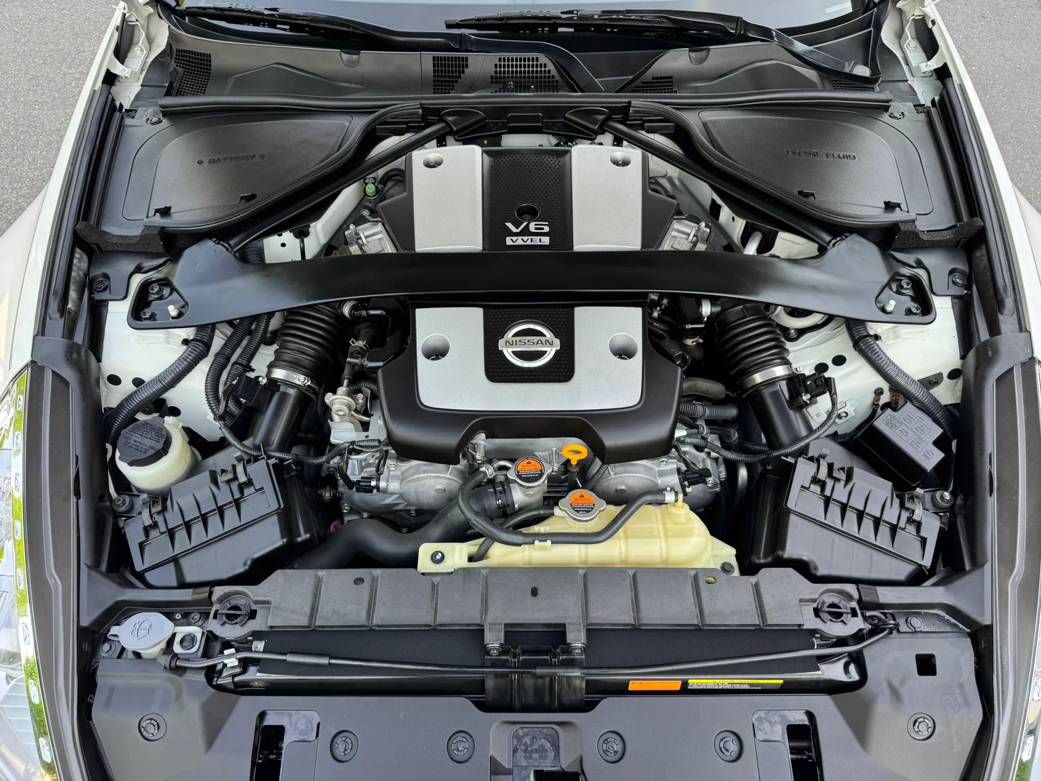 Used 2015 Nissan 370Z Roadster RWD image 41