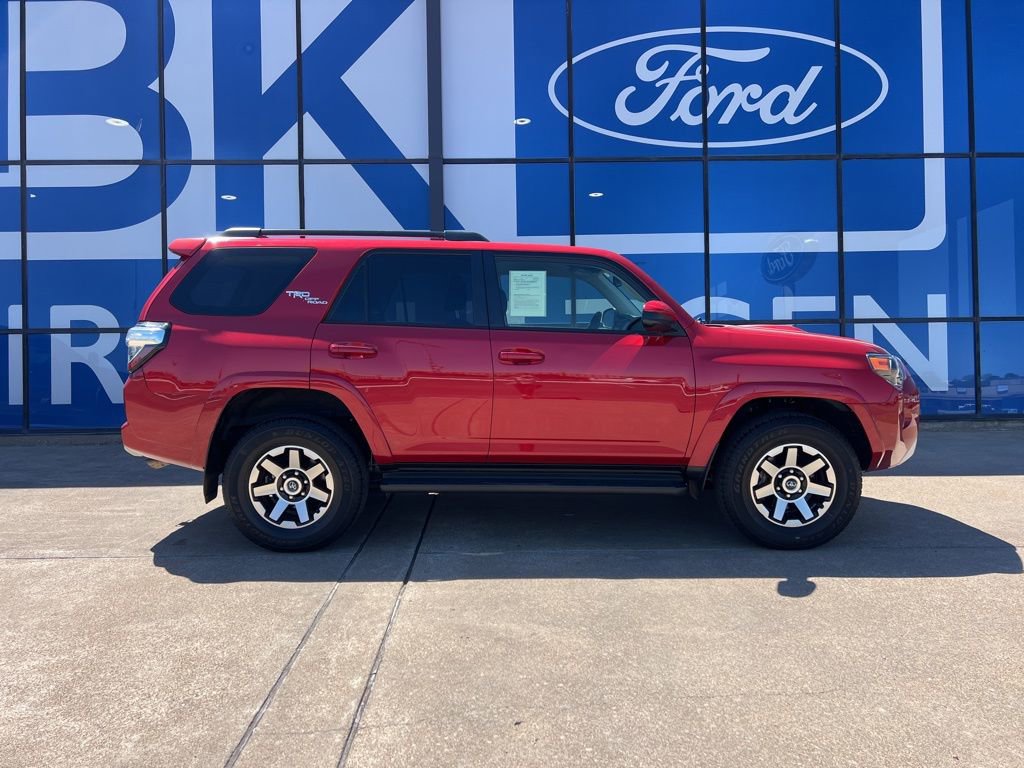 Used 2024 Toyota 4Runner TRD Off-Road image 9